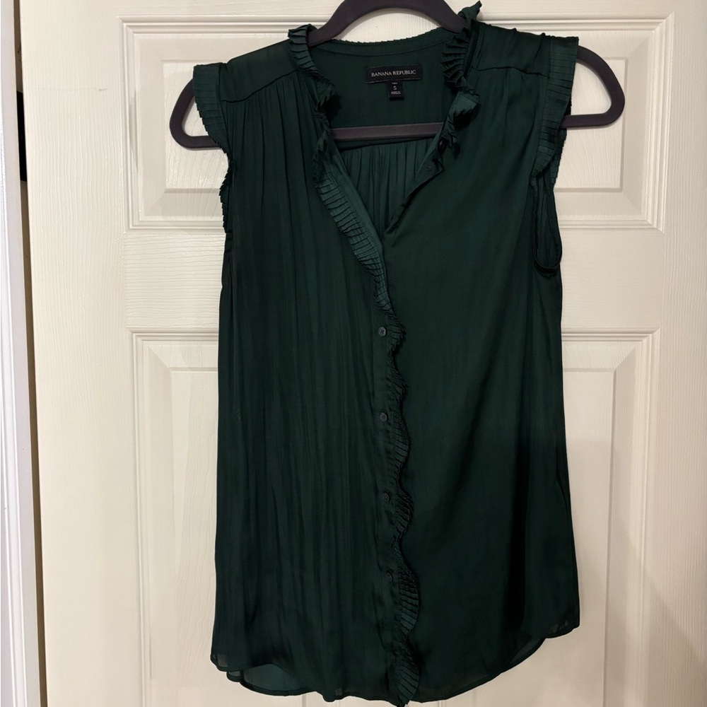 Banana Republic Dark Green Ruffle Blouse Tall size